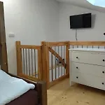 Domecek Ve Dvore דירה *