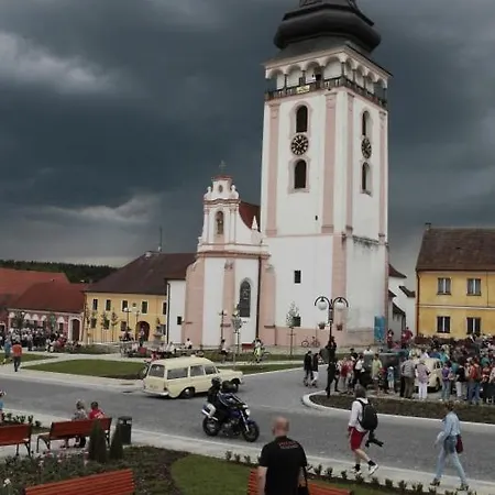 Domecek Ve Dvore * Bechyně