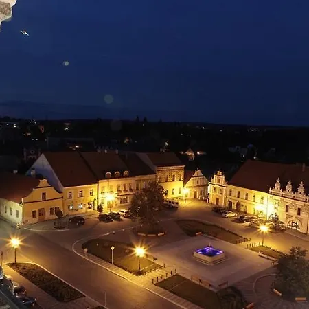 Domecek Ve Dvore Apartment