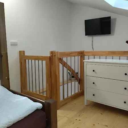 Domecek Ve Dvore Apartament *