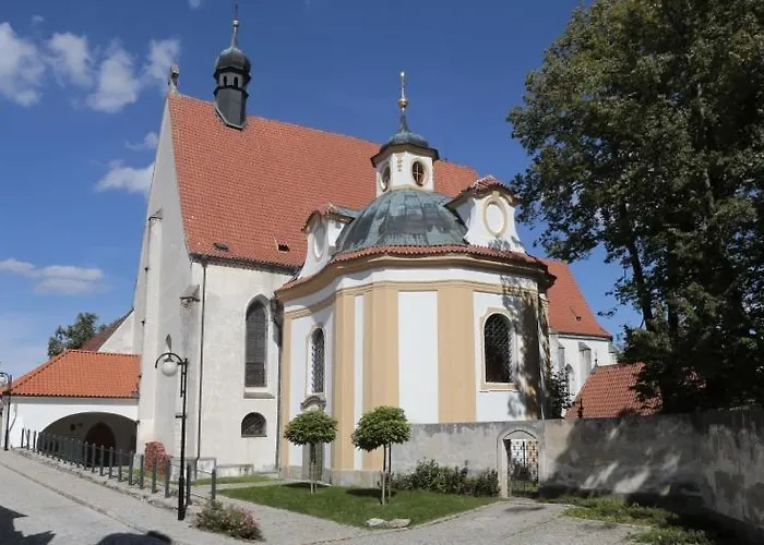 Domecek Ve Dvore Bechyně